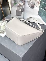 Loewe Hammock Hobo Mini Leather Bag White Size 28 x 17 x 9.5 cm - 3