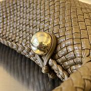 Bottega Veneta Tosca Intrecciato Leather Shoulder Bag Size 27 x 18 x 8 cm - 2