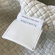 Bottega Veneta Tosca Intrecciato Leather Shoulder Bag White Size 27 x 18 x 8 cm - 4