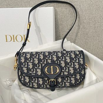 Dior Bobby Bag Size 21 x 5 x 12 cm