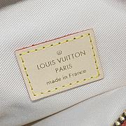 Louis Vuitton High Rise Bumbag Monogram Size 38 × 16 × 8 cm - 2