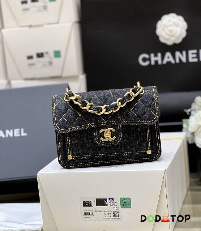 Chanel Flap Blue Denim Bag Size 19 x 13 x 5 cm - 1