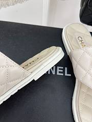 Chanel Flat Sandals Black/White/Beige - 2