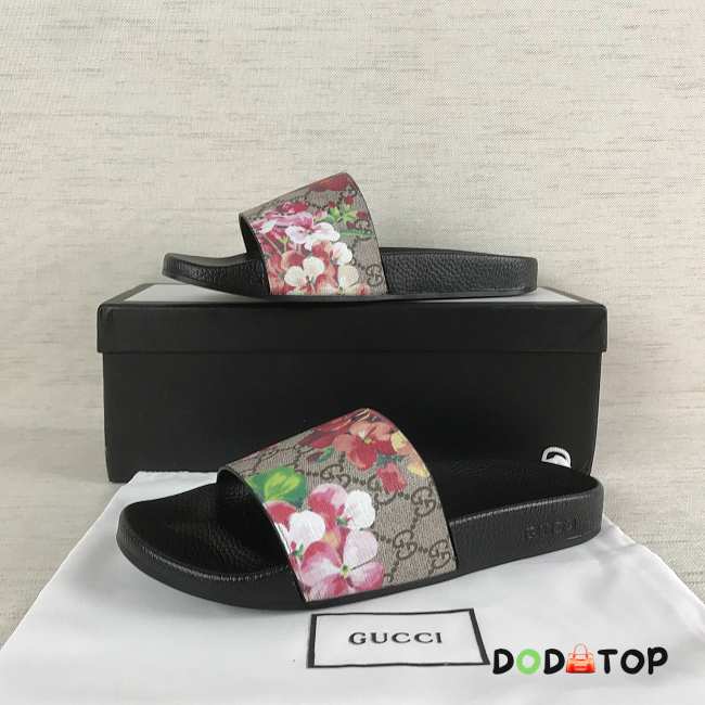 Gucci Slippers 06 - 1