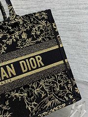 Dior Medium Book Tote ‘Black Dior Jardin D’hiver Cotton’ Size 36 x 18 x 28 cm - 2