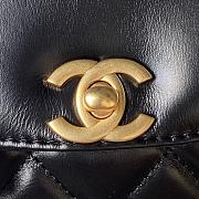 Chanel Kelly Black Bag Size 22 cm - 2