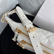 Chanel Belt Bag White Size 34 x 15 x 6 cm - 5