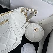 Chanel Belt Bag White Size 34 x 15 x 6 cm - 3