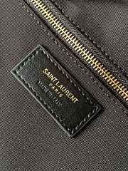 YSL Saint Laurent Shoulder Bag Black Size 26 x 26.5 x 5 cm - 2