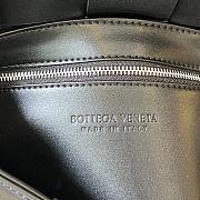 Bottega Veneta Speed Cassette Unisex Shoulder Bag Size 23 x 15 x 5 cm - 2
