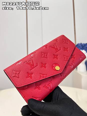 Louis Vuitton Wallet M82257 Red Size 19 x 10.5 x 2 cm