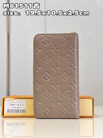Louis Vuitton Zippy Wallet M81511 Taupe Size 19 x 10.5 x 2.5 cm