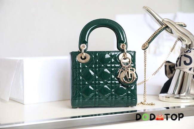 Dior Mini Lady Patent Green Size 17 x 15 x 7 cm - 1