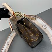 Louis Vuitton Cluny Mini Bag Size 20 cm - 2