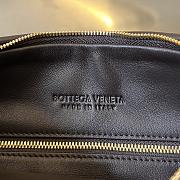 Bottega Veneta Medium Gemelli Shoulder Bag Size 36 x 25 x 10 cm - 2
