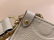Louis Vuitton LV OnTheGo East West Tote Bag White Size 25 x 13 x 10 cm - 4