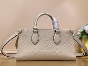 Louis Vuitton LV OnTheGo East West Tote Bag White Size 25 x 13 x 10 cm - 2