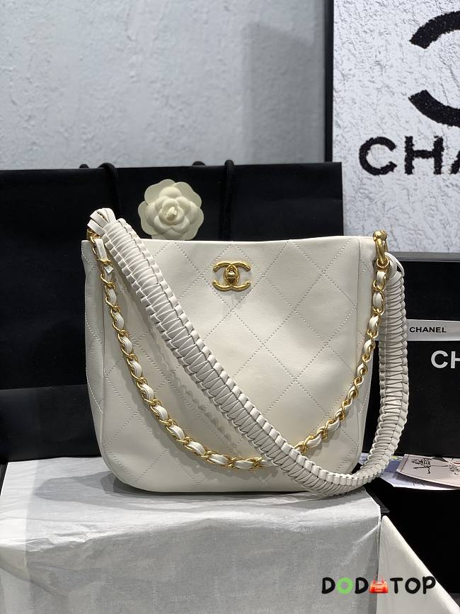 Chanel Hobo Black Bag White Size 26 x 25 x 7.5 cm - 1
