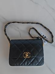 Chanel Ivory Crossbody Bag Black Size 15 x 21 x 7 cm - 6