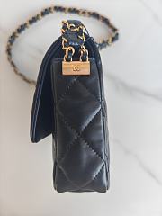 Chanel Ivory Crossbody Bag Black Size 15 x 21 x 7 cm - 4