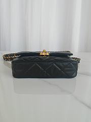Chanel Ivory Crossbody Bag Black Size 15 x 21 x 7 cm - 2