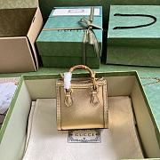  Gucci Diana Super Mini Bag In Gold Leather Size 16.5 x 12 x 6 cm - 4