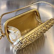 Bottega Veneta Knot Leather Clutch Gold Size 20 x 12 x 5.5 cm   - 4