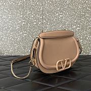  Valentino Garavani Small Vsling Grainy Calfskin Handbag Size 22 x 15 x 5 cm - 2