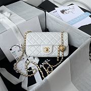 Chanel Mini Flap Bag Global Chain White Size 20 cm - 1