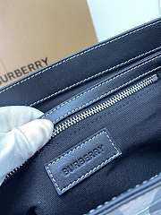 Burberry Messenger Check Bag Size 37 x 10 x 24 cm - 4