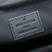 Louis Vuitton S-Cape Messenger Monogram Eclipse Bag M46794 02 Size 28 x 16 x 10 cm - 2
