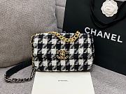 Chanel 19 Shoulder Bag Size  26 x 16 x 9 cm - 1