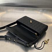 Bottega Veneta Wallace Mini Bag Black Size 21.5 x 13.5 x 4.5 cm - 6