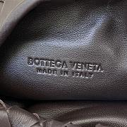 Bottega Veneta Mini Hop Crossbody Bag Brown Size 25.5 x 14.5 x 11 cm - 2