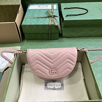 Gucci GG Marmont Matelasse Chain Mini Bag Pink Size 14.5 x 20 x 4 cm