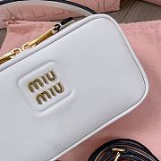 Miu Miu White Leather Shoulder Bag Size 18 x 9.5 x 6.5 cm - 5