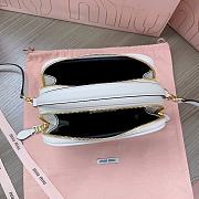 Miu Miu White Leather Shoulder Bag Size 18 x 9.5 x 6.5 cm - 3