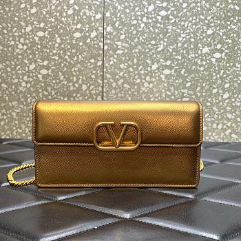Valentino Garavani Small Leather Chain Wallet Gold Size 20 x 5.5 x 10 cm
