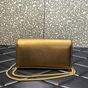 Valentino Garavani Small Leather Chain Wallet Gold Size 20 x 5.5 x 10 cm - 5