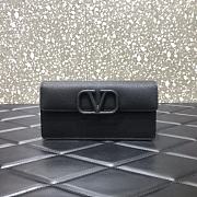 Valentino Garavani Small Leather Chain Wallet Black Size 20 x 5.5 x 10 cm - 1