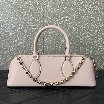 Valentino Garavani Rockstud Handbag Nude Pink Size 34 x 11 x 8 cm