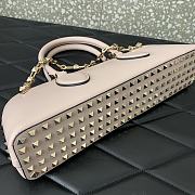 Valentino Garavani Rockstud Handbag Nude Pink Size 34 x 11 x 8 cm - 3