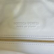 Bottega Veneta Large Gemelli Bag White Size 42 x 30 x 12 cm - 2