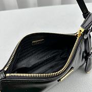 Prada Black Small Leather Handbag Size 24 x 11 x 6 cm - 3