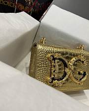 Dolce & Gabbana Crocodile Pattern Crossbody Bag Gold Size 21 x 4 x 15 cm - 2