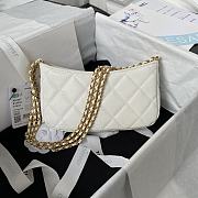 Chanel AS4597 Chain Hobo Shoulder Bag White Size 12 × 21 × 4 cm - 5