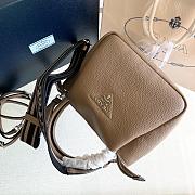 Prada Black Small Leather Handbag Sand Size 23 x 21 x 10 cm - 4
