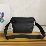Prada Leather Bag With Shoulder Strap Black Size 22 x 22 x 12 cm - 3
