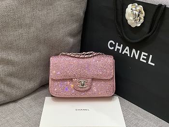 Chanel New Pearl Flap Bag Pink Size 15.5 x 20 x 6 cm