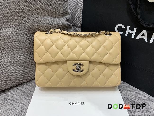 Chanel Flap Beige Bag Lambskin Light Gold Hardware Size 23 cm - 1